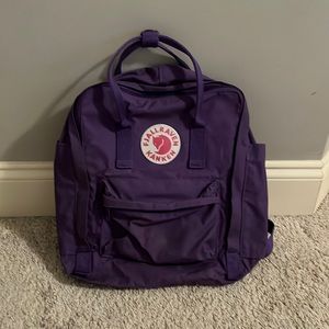 FJALLRAVEN KANKEN Backpack- Purple